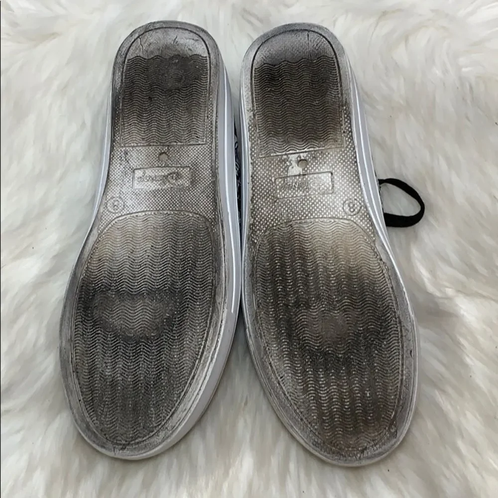 Disney Mickey Mouse‎ Black/White Sneakers Sz 8